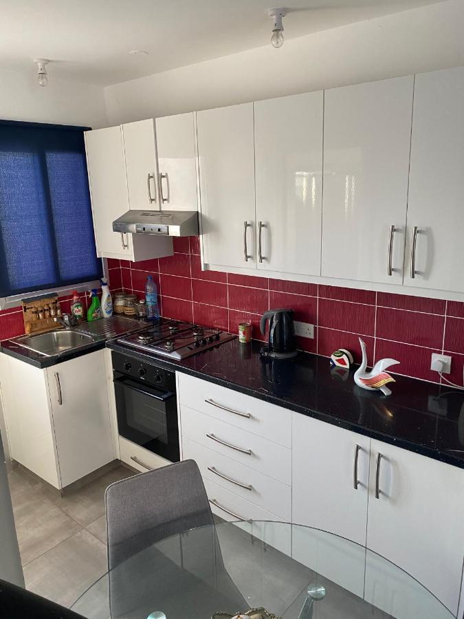 Cosy Apartment In The Heart Of Kato Paphos Luaran gambar