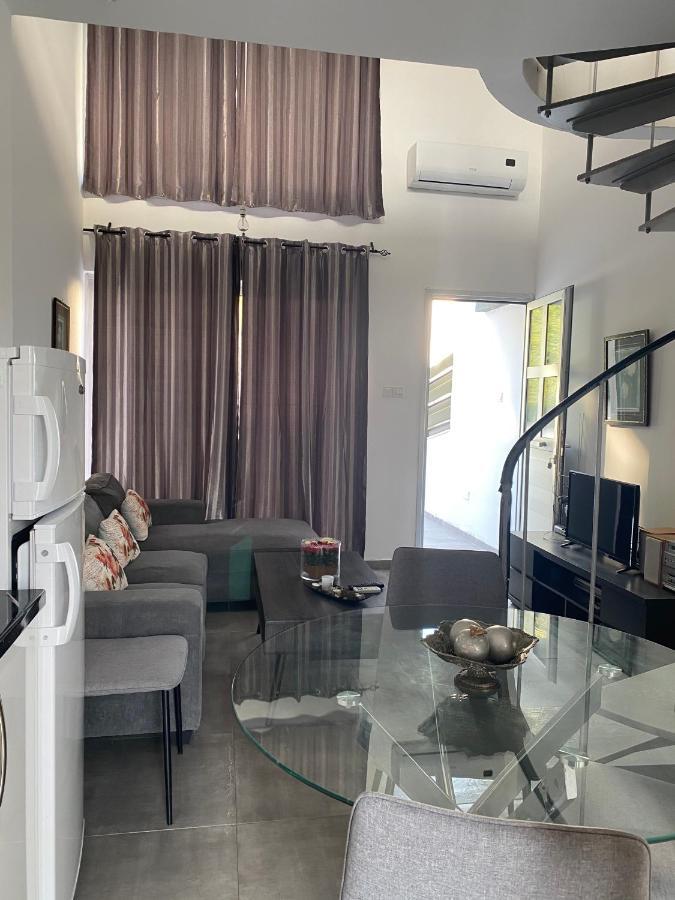 Cosy Apartment In The Heart Of Kato Paphos Luaran gambar